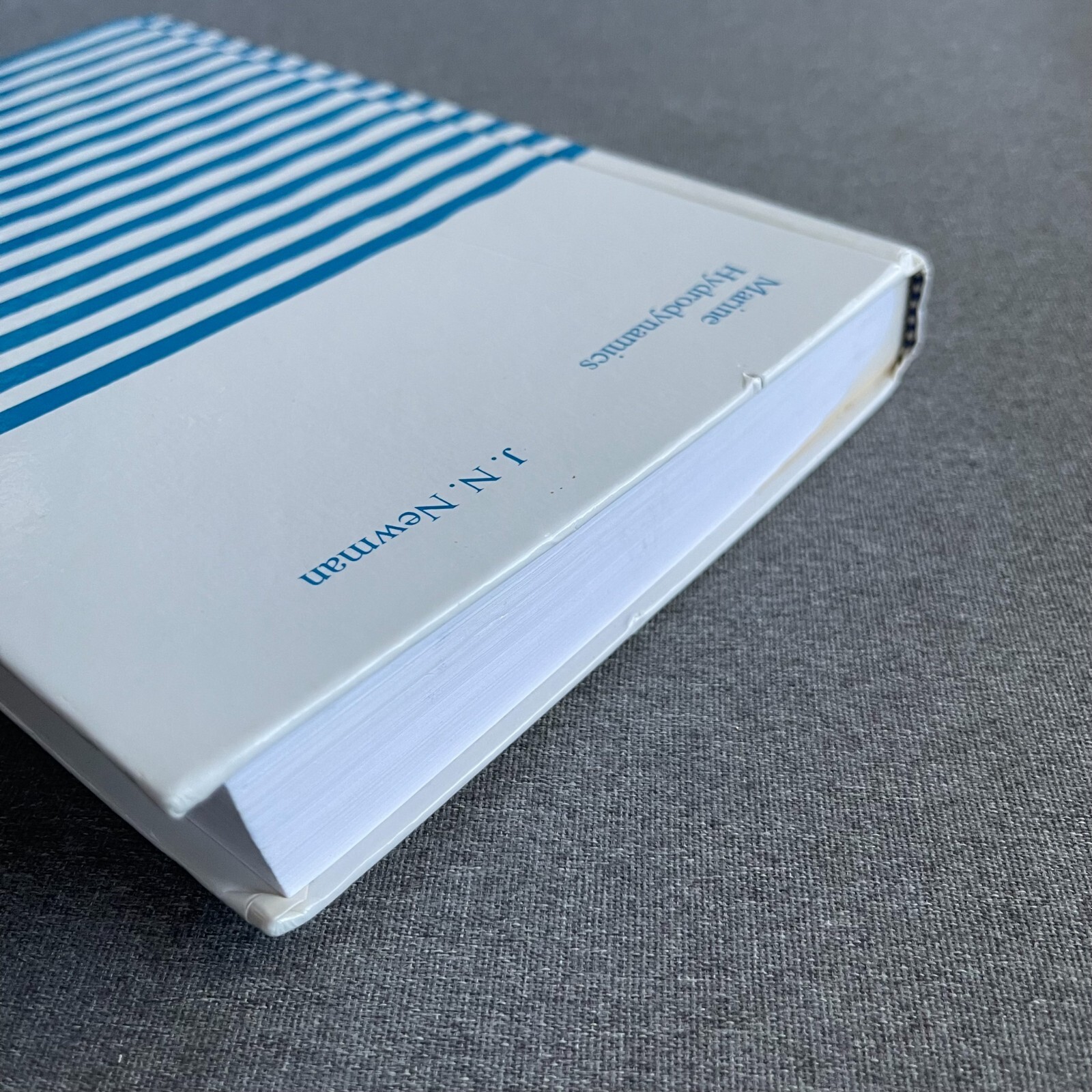 livro marine hydrodynamics j n newman Ed. 1997 Hardcover
