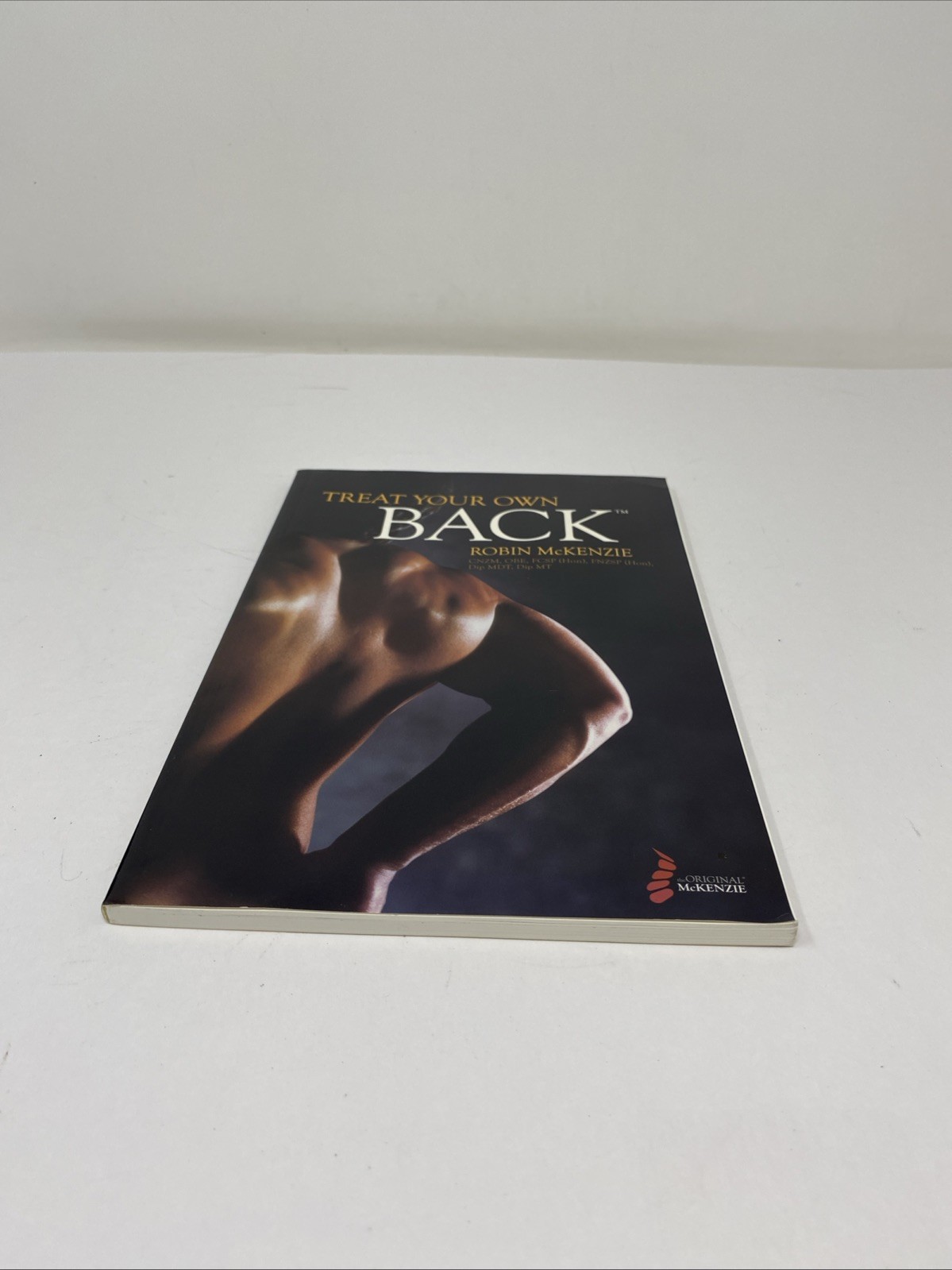 Treat Your Own Back by Robin McKenzie (Trade Paperback)