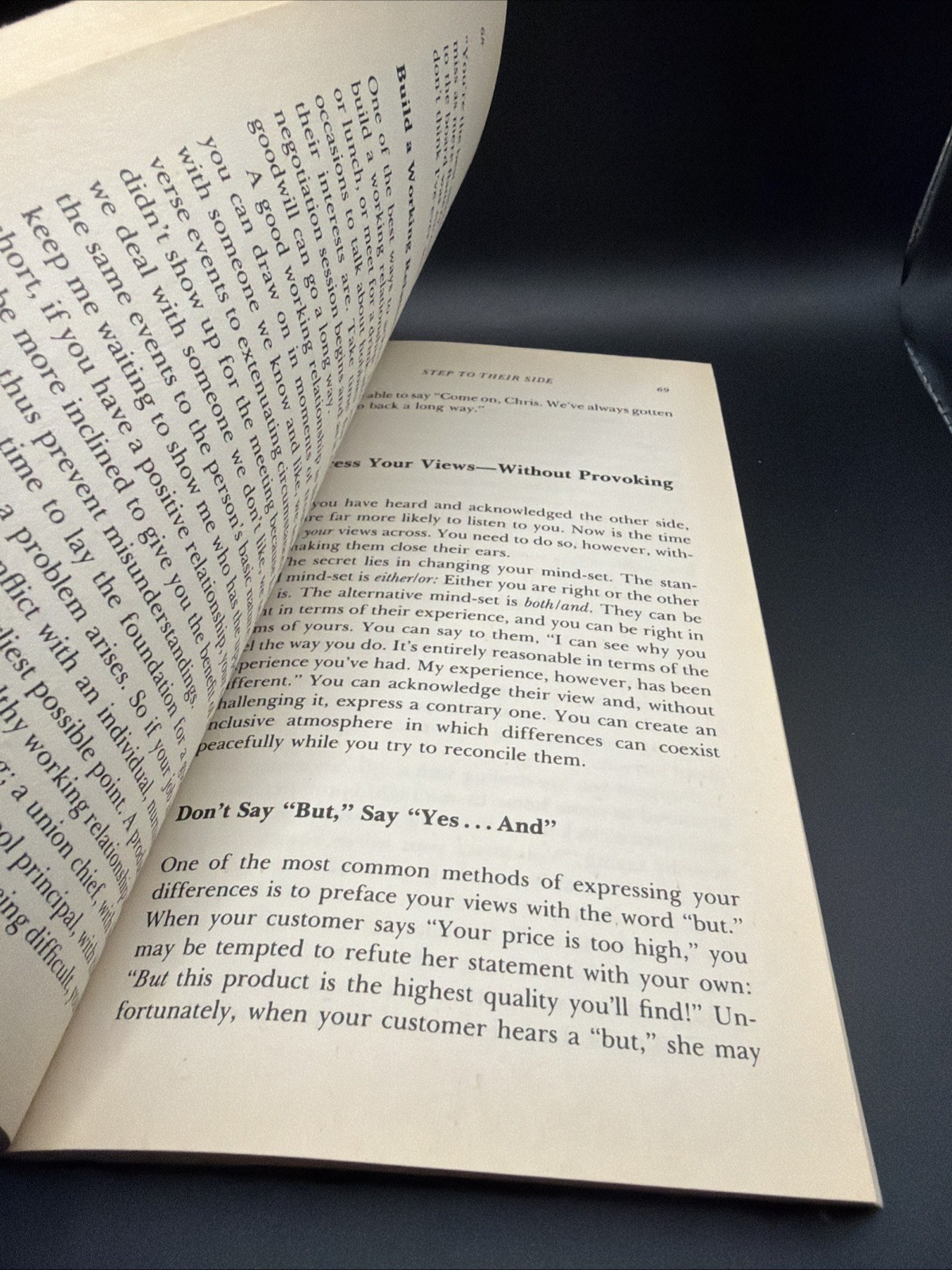 Getting Past No : Negotiating in Difficult Situations by William Ury (1993,…