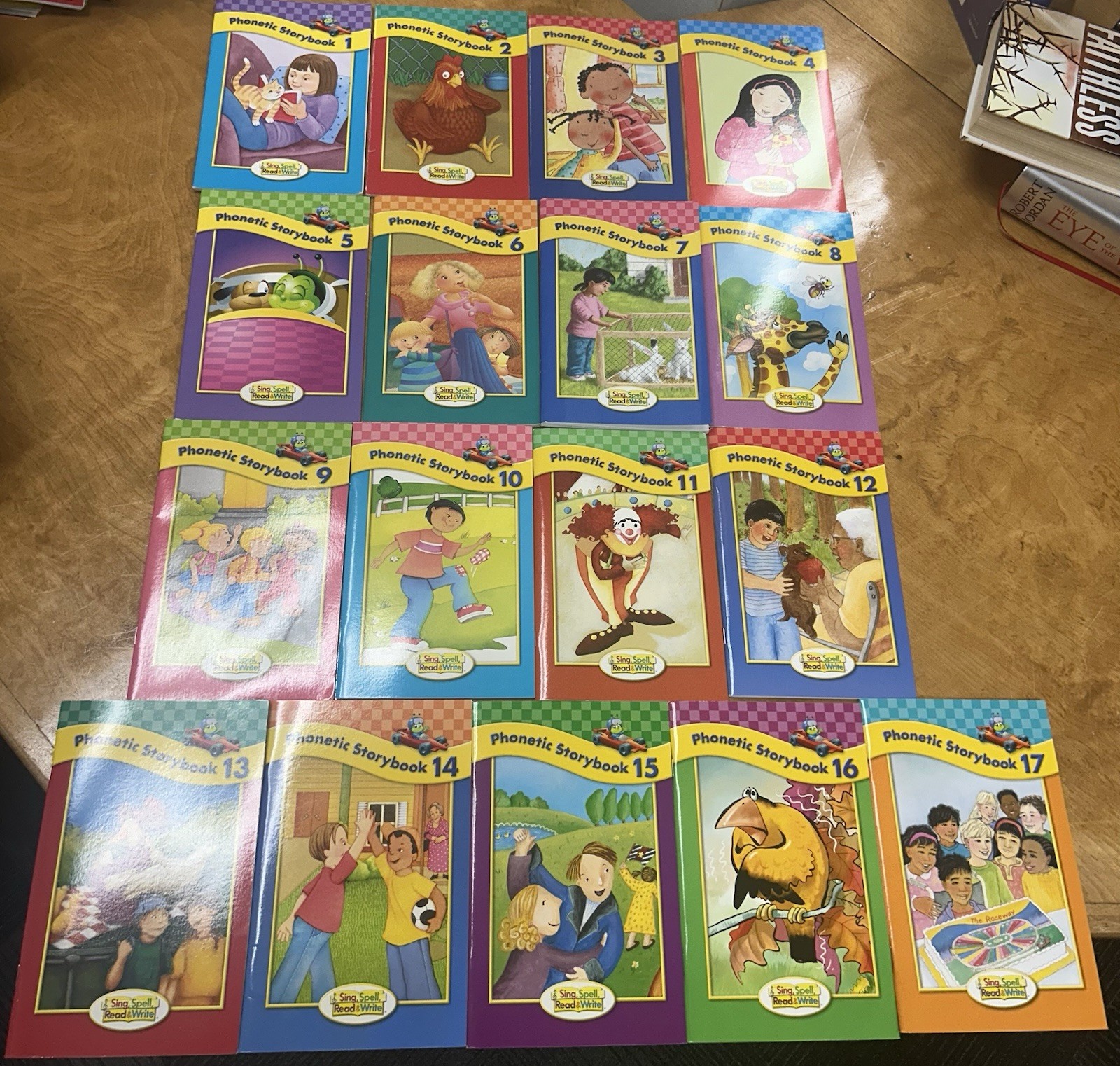 Phonetic Storybook Set 1 2 3 4 5 6 7 8 9 10 11 12 13 14 15 16 17 Pearson Books