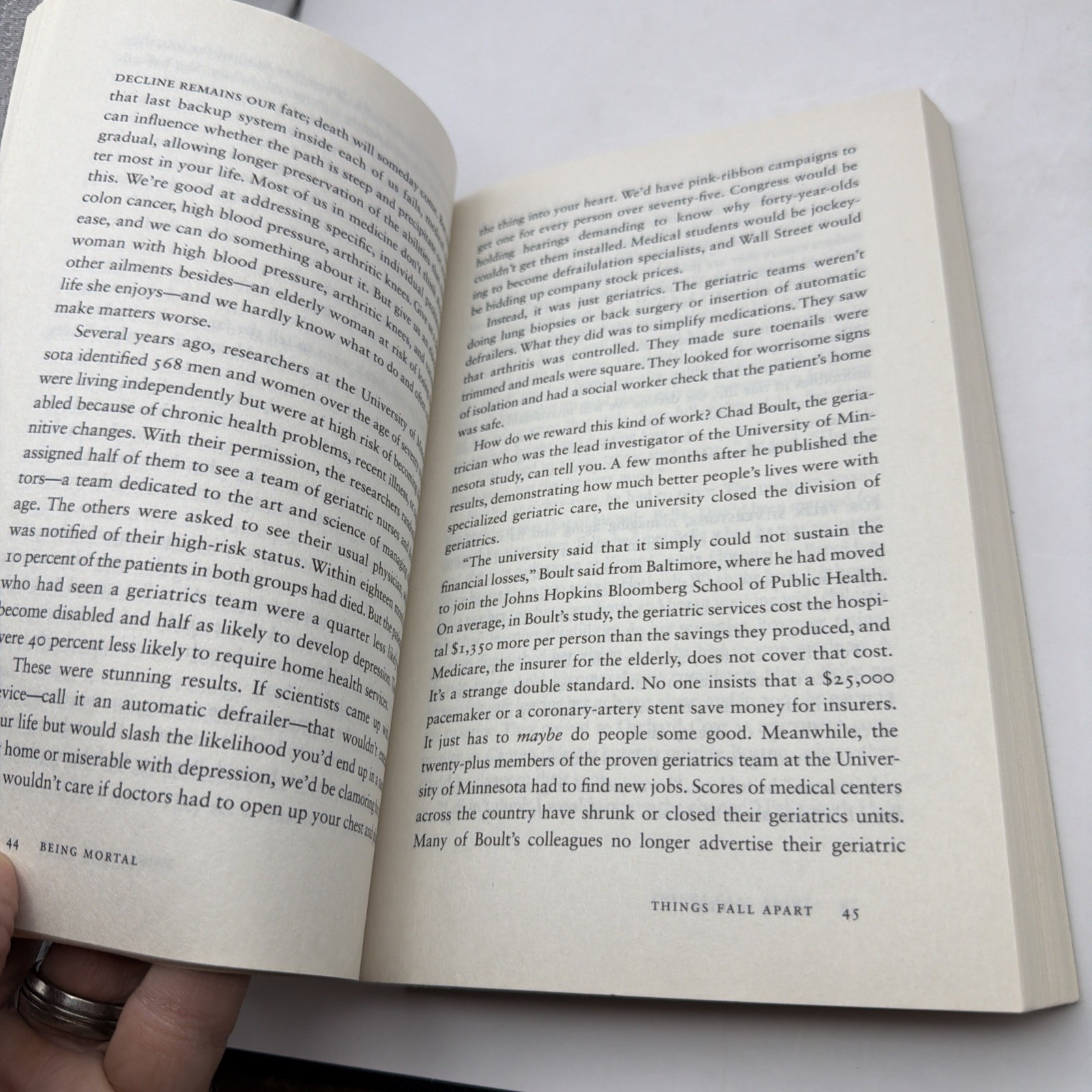 Being Mortal – paperback, Atul Gawande, 9781250076229