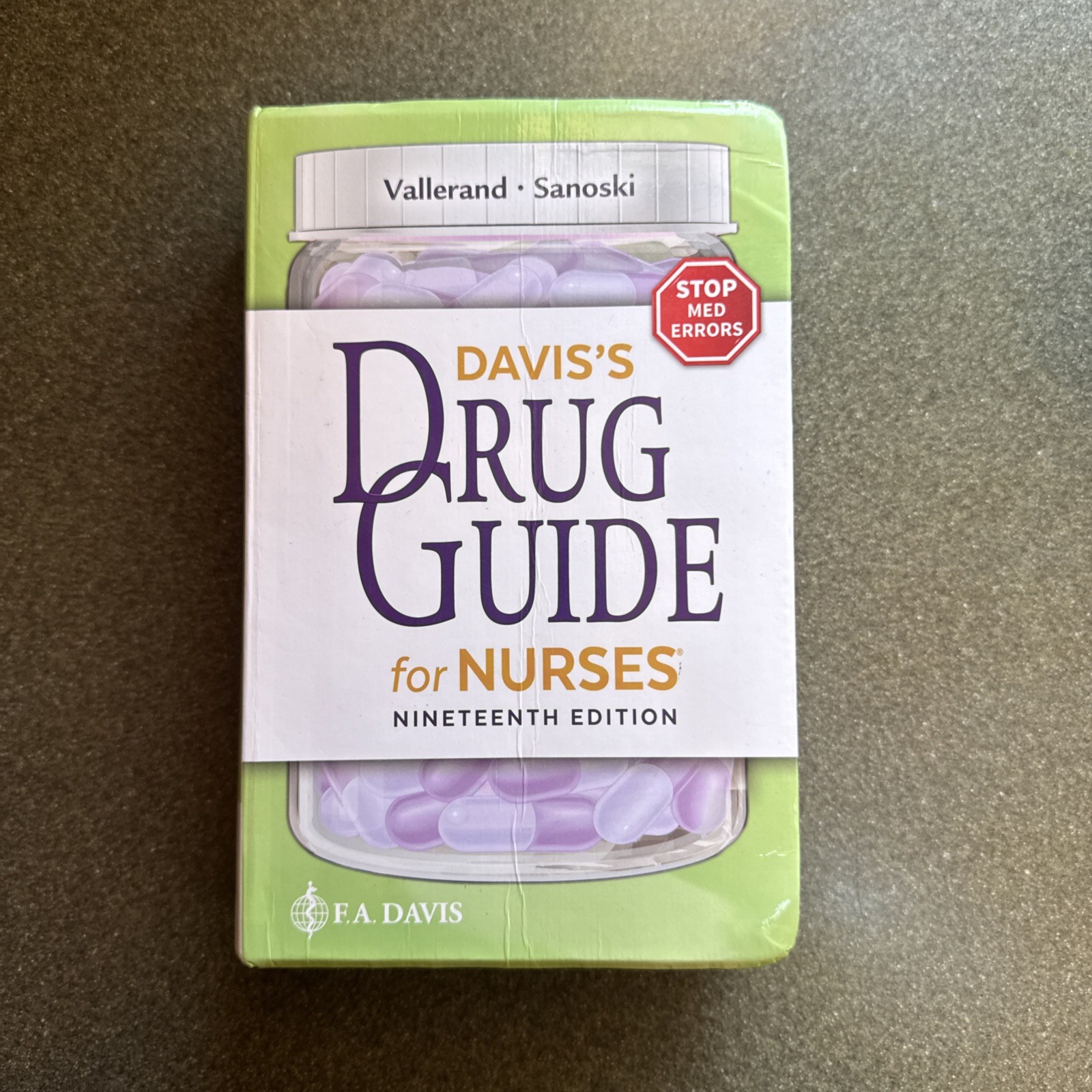 Daviss Drug Guide for Nurses – Paperback – GOOD
