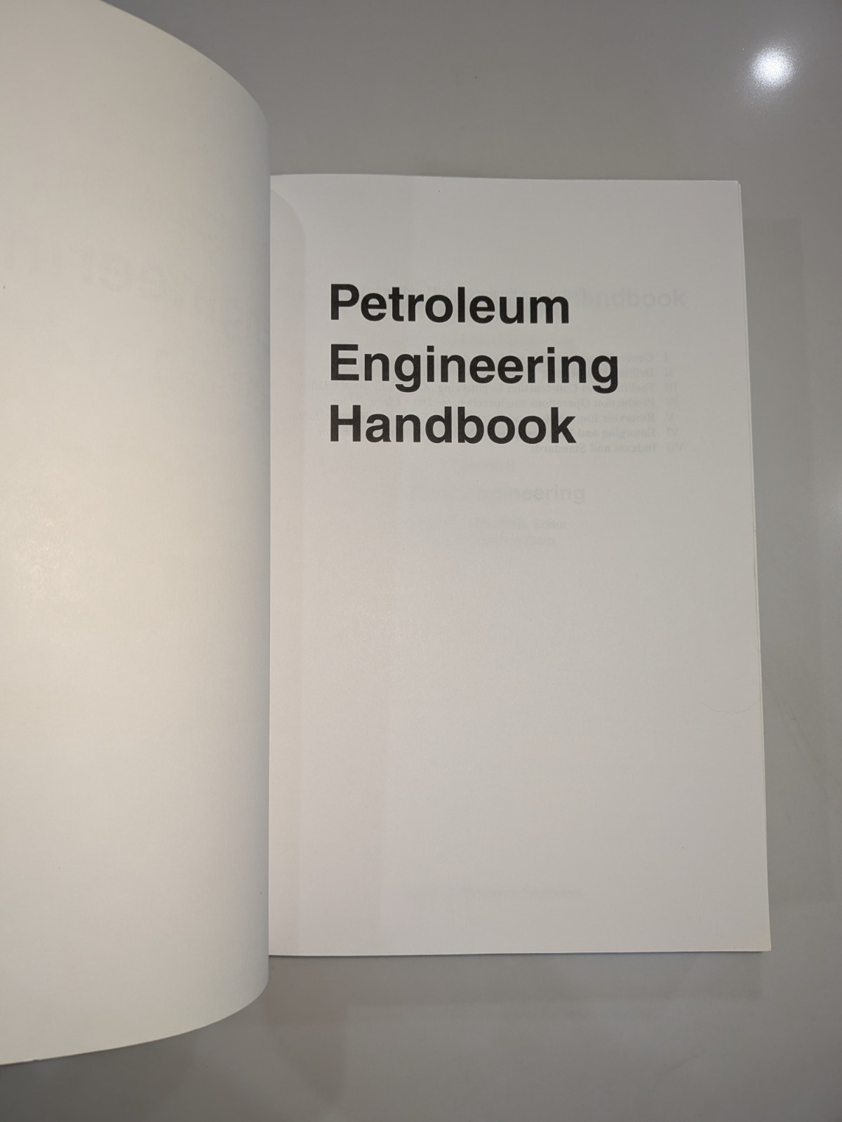 Petroleum Engineering Handbook Vol II: Drilling Engineering – Mitchell | 2006