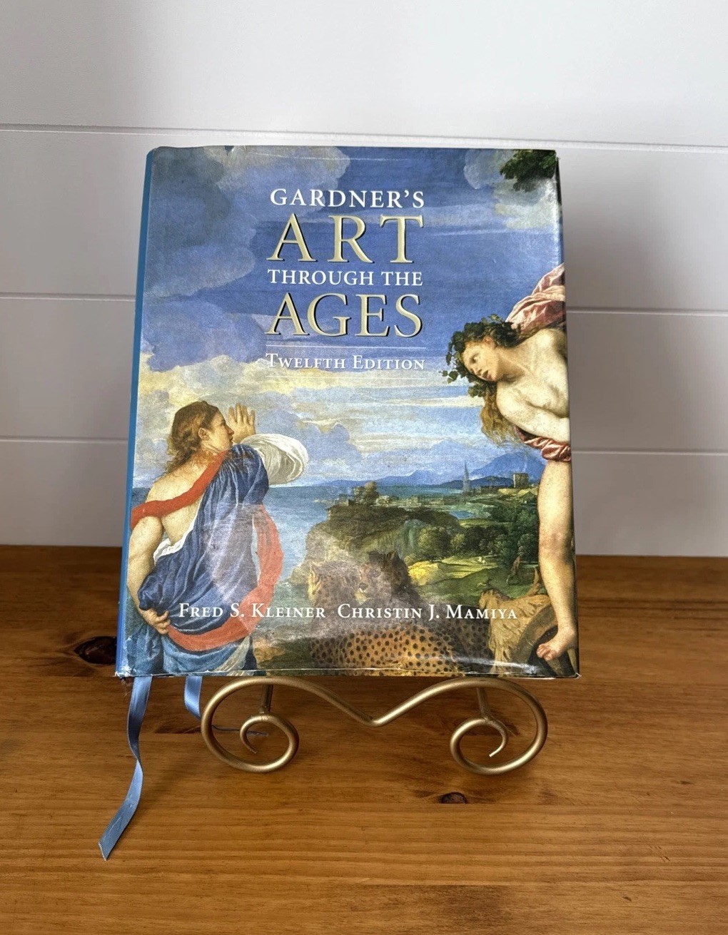Gardner’s Art Through The Ages 12th Edition Hardcover Book by Fred Kleiner w/ DJ