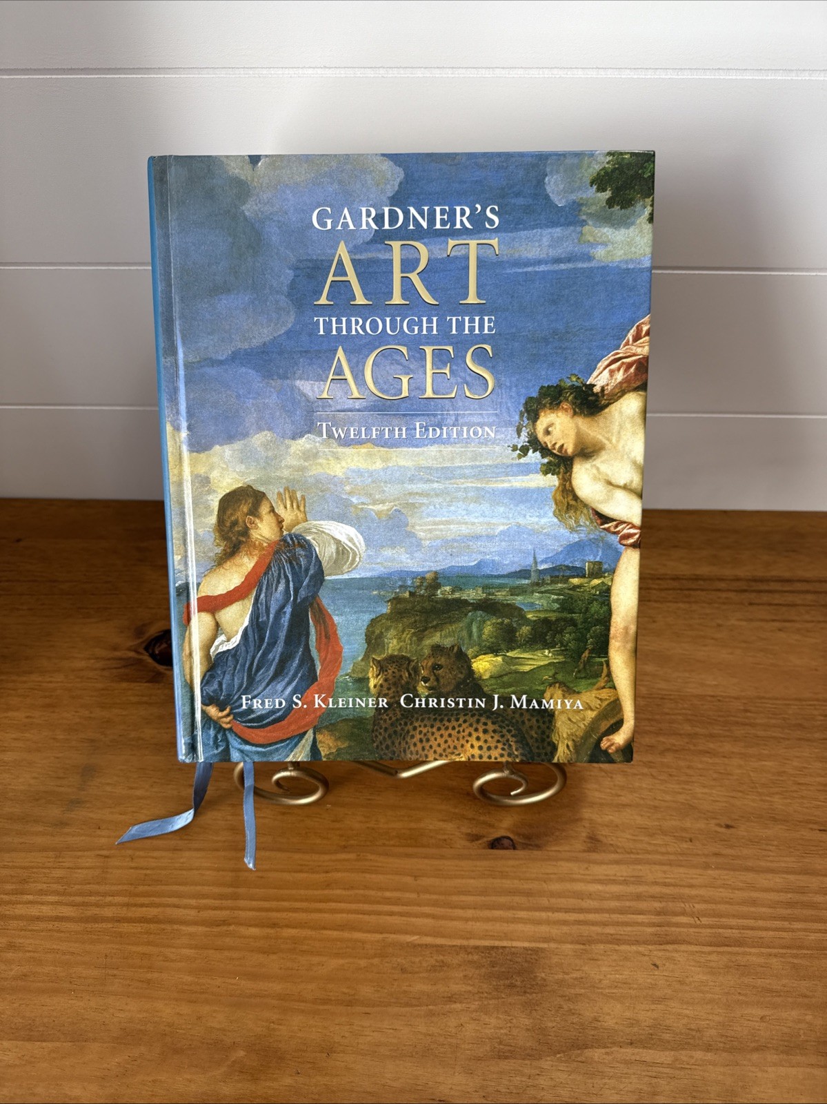 Gardner’s Art Through The Ages 12th Edition Hardcover Book by Fred Kleiner w/ DJ